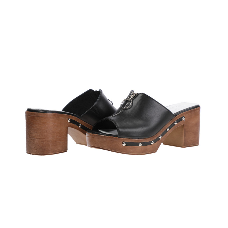 Simen Iešļūcenes Sievietēm melns