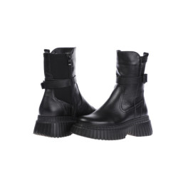 Simen Poolsaapad Naiste omad must